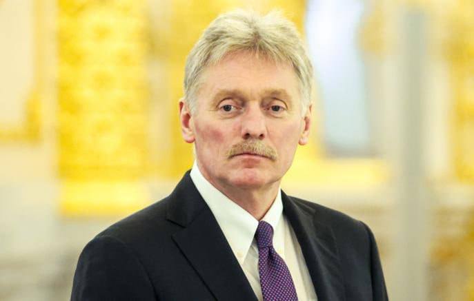 Дмитрий Песков дает комментарии для прессы