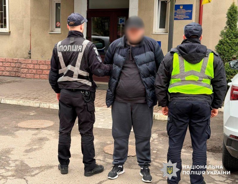 Задержание инспектора таможни после нападения в ТЦК