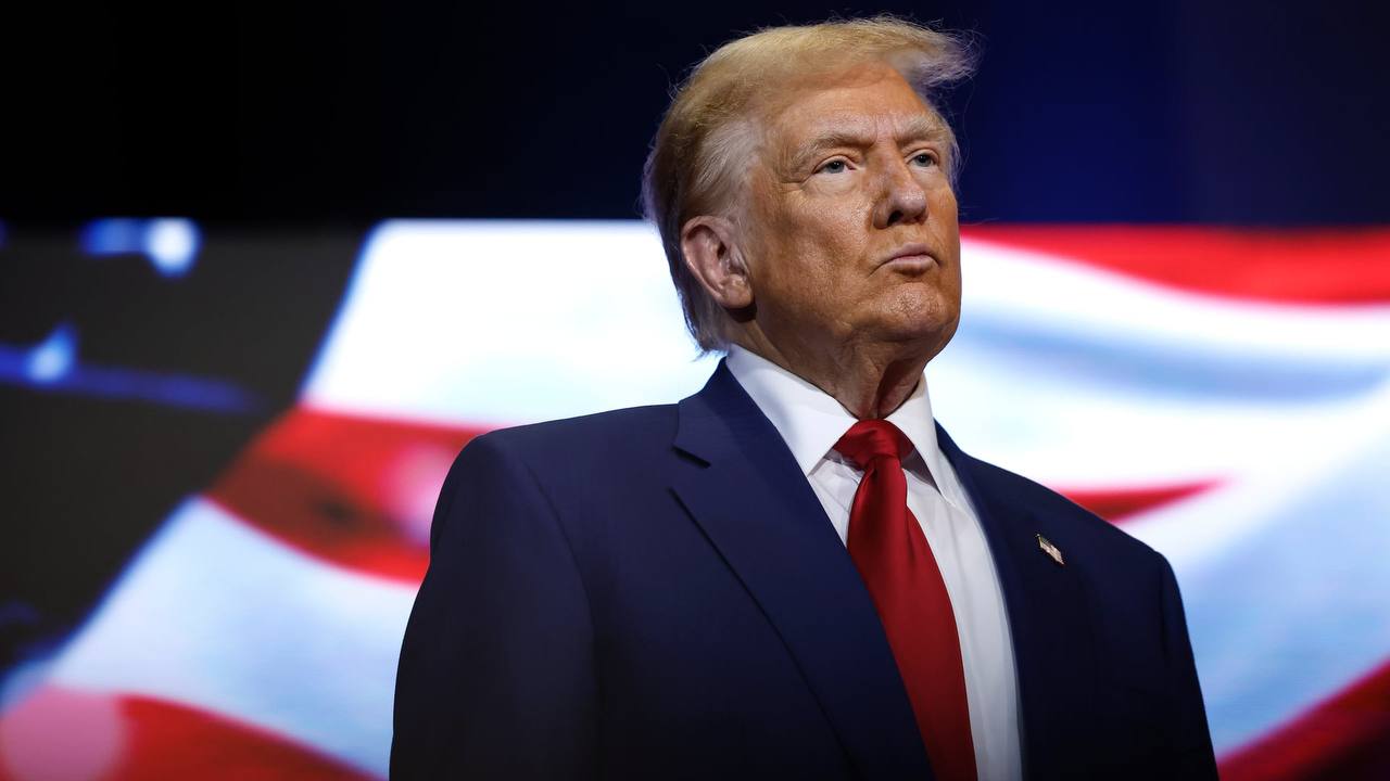 Дональд Трамп делает жесткое заявление на пресс-конференции