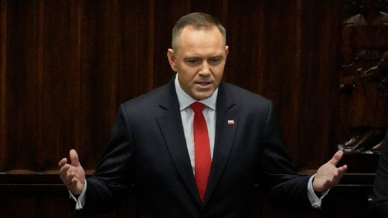 Президент Польши Анджей Навроцкий во время интервью