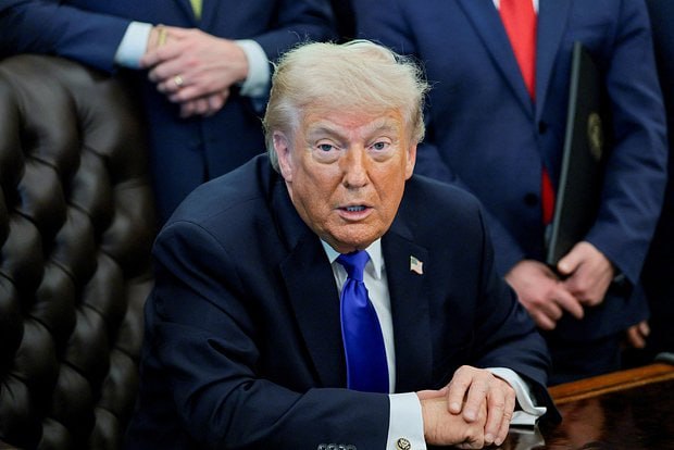Трамп выступает в Белом доме с критикой союзников