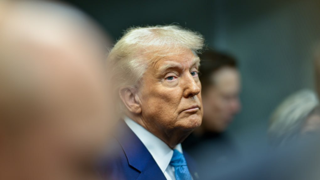 Дональд Трамп отказывается от бронежилета из-за внешнего вида