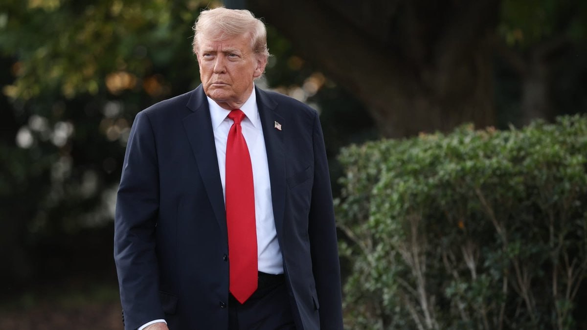 Трамп на пресс-конференции критикует Италию и Испанию