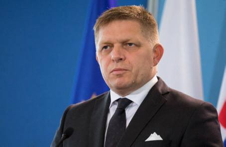 Премьер Словакии Фицо у могилы Неизвестного солдата