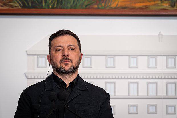 Владимир Зеленский на пресс-конференции анонсирует визит представителей США