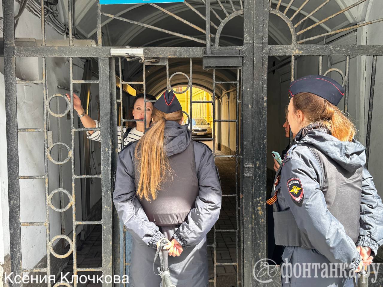 Перекрытый выход из двора на Невском проспекте