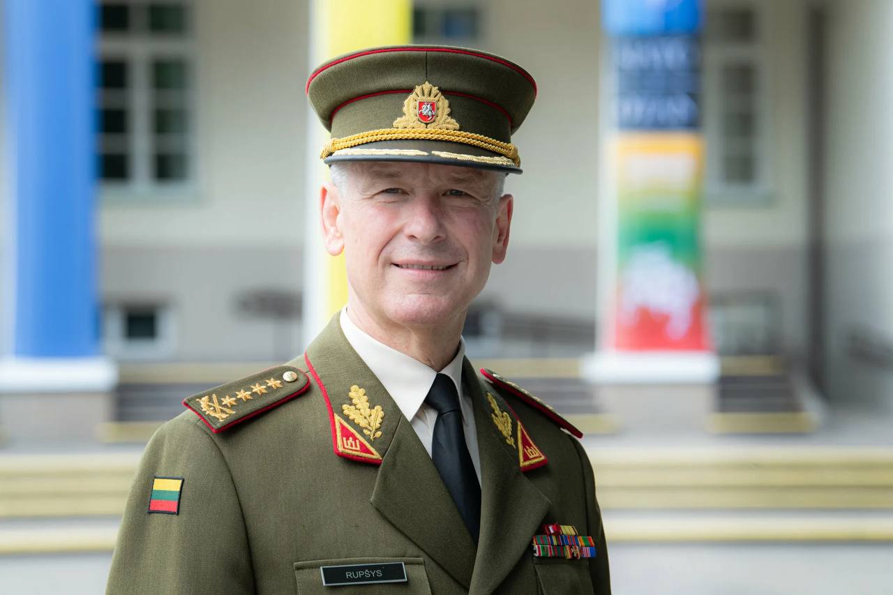 Экс-командующий армией Литвы в зале суда