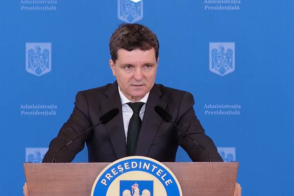 Президент Румынии выступает с заявлением о падении дрона