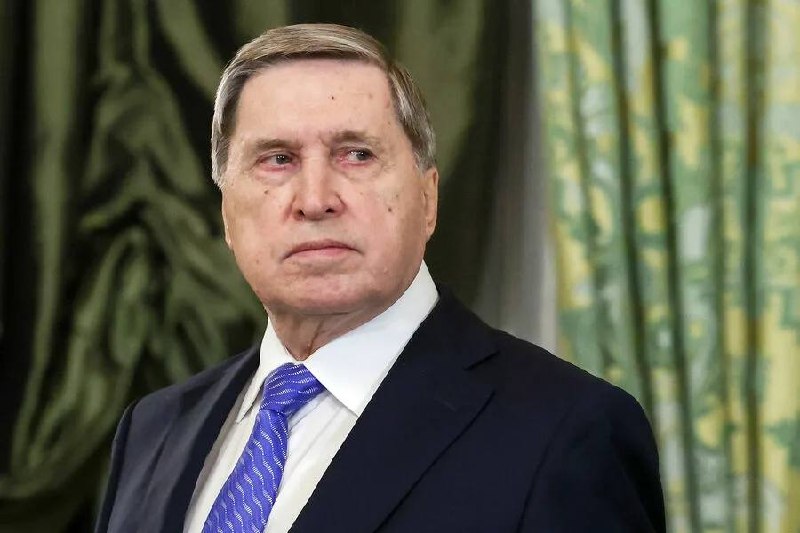 Помощник президента РФ Юрий Ушаков на пресс-конференции