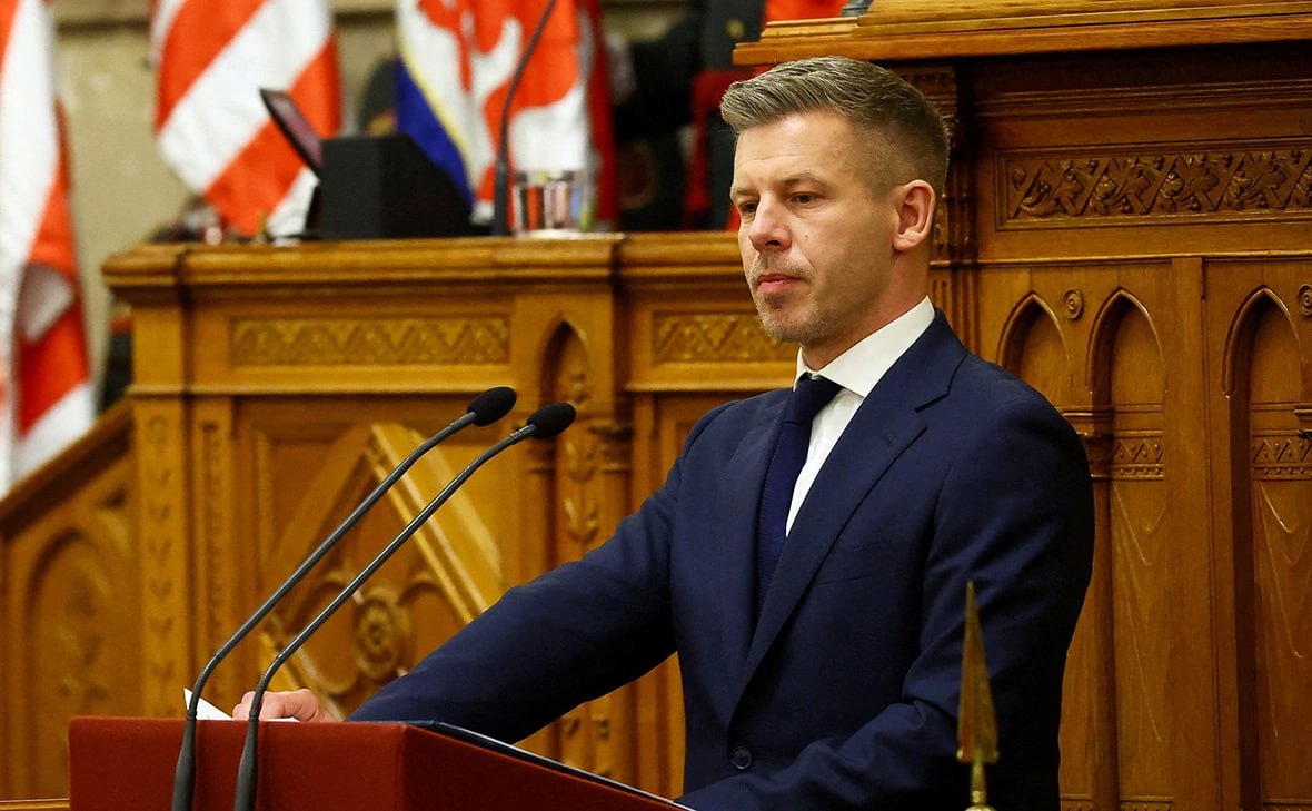 Флаг Украины и флаг Евросоюза рядом