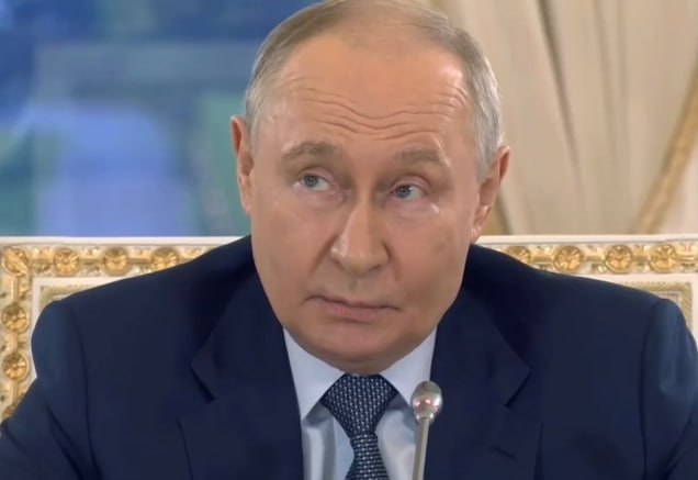 Путин на пресс-конференции обсуждает контакты спецслужб с Европой