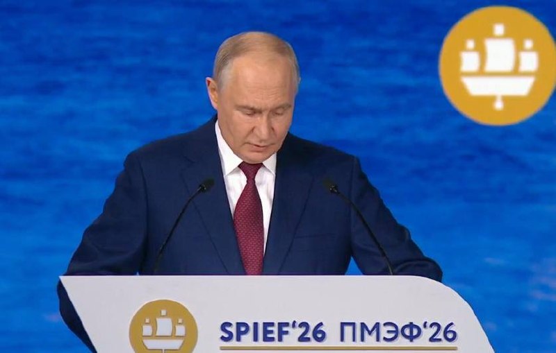 Владимир Путин выступает с заявлениями об экономике