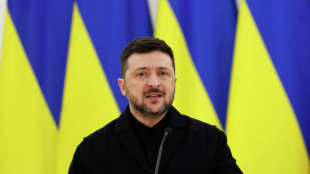 Владимир Зеленский выступает с заявлением о войне