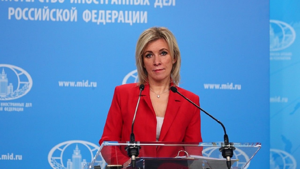 Мария Захарова выступает с заявлением о демократии в Армении
