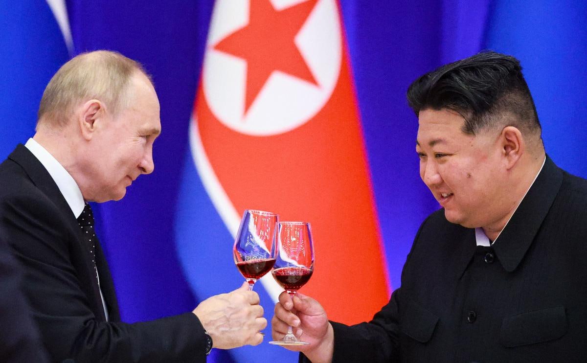 Ким Чен Ын и Путин на официальной встрече