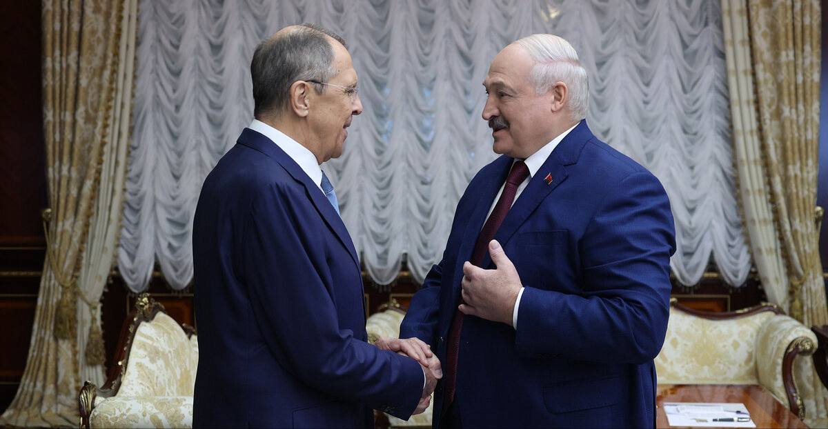 Сергей Лавров и Александр Лукашенко на переговорах в Минске