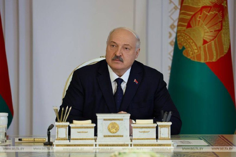 Александр Лукашенко выступает с предупреждением о провокациях