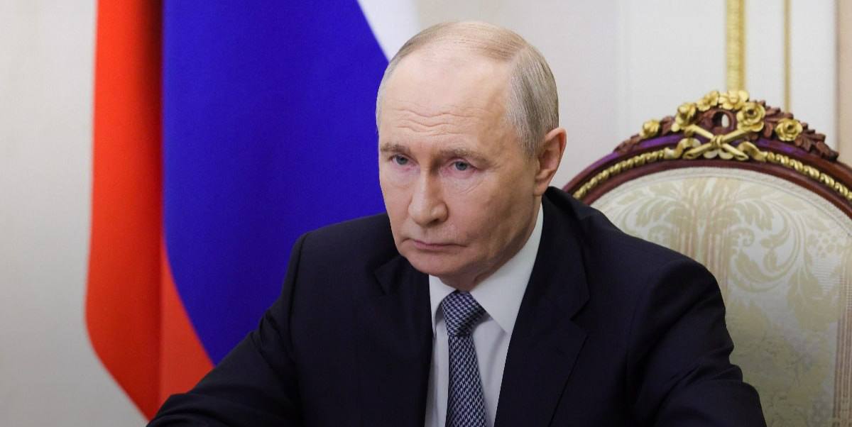 Путин выступает с заявлением об ударах по гражданской инфраструктуре