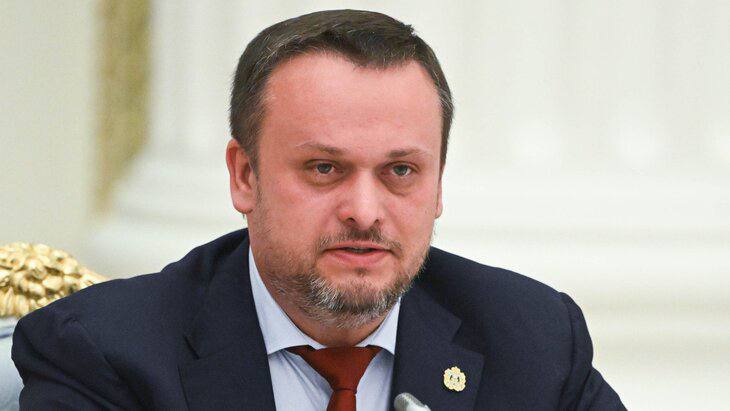 Глава Минтранса РФ на пресс-конференции о топливе