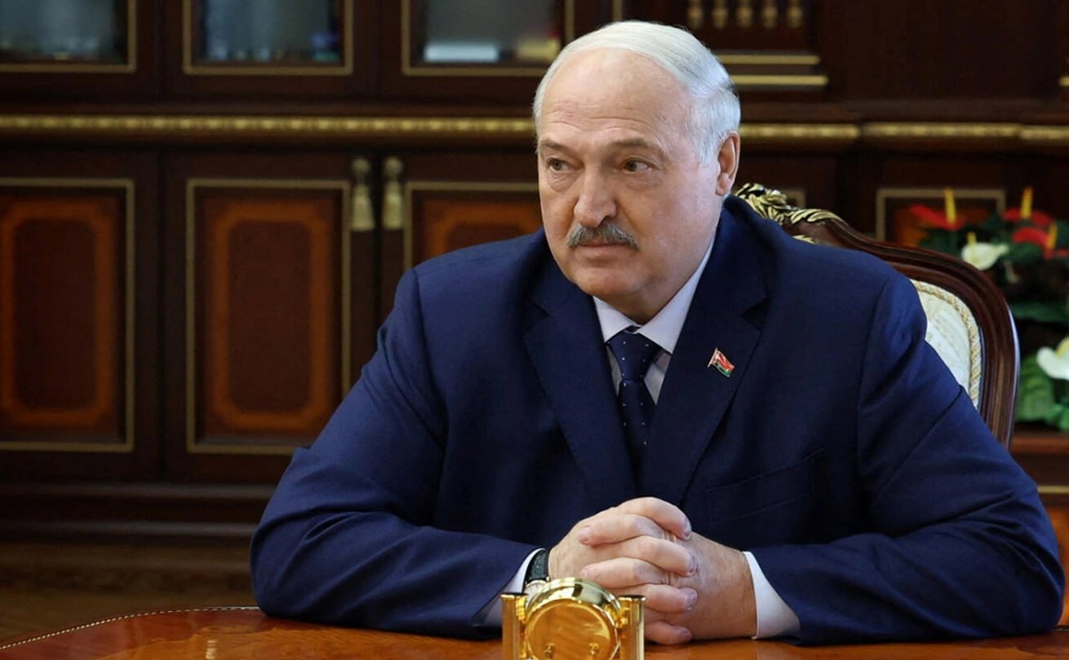Президент Лукашенко обращается к белорусским военным