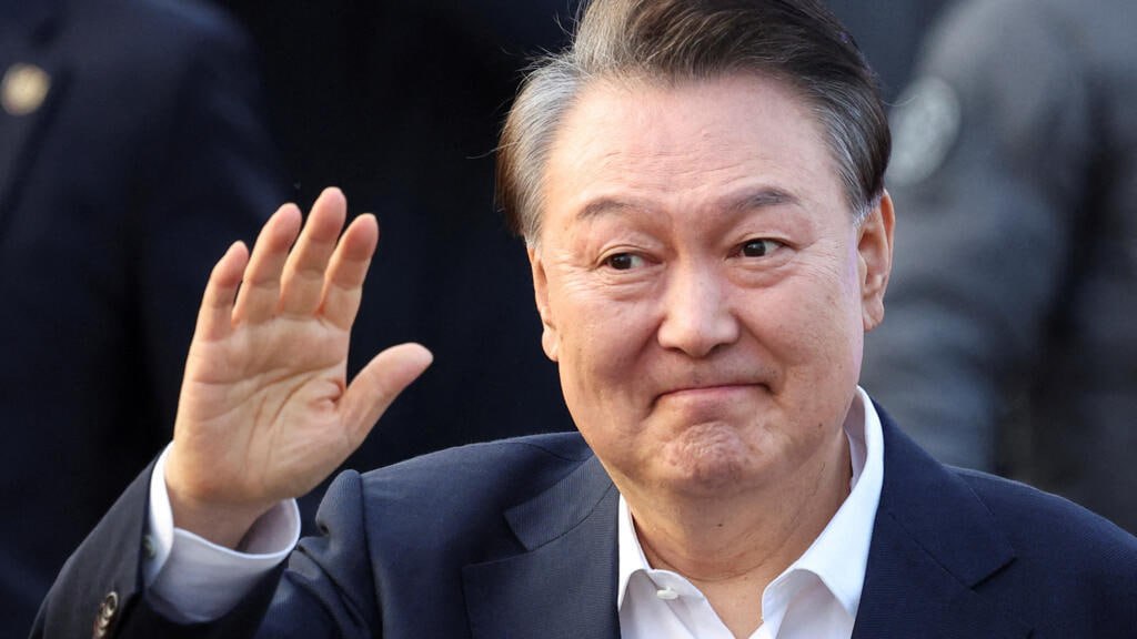 Экс-президент Южной Кореи в зале суда