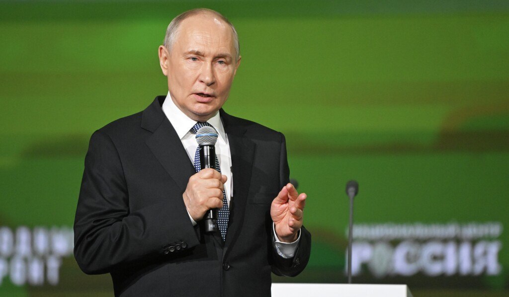 Президент Путин выступает с заявлением о развитии России
