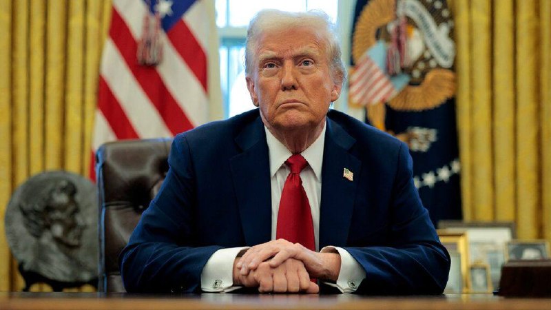 Флаг Саудовской Аравии и США на фоне переговоров