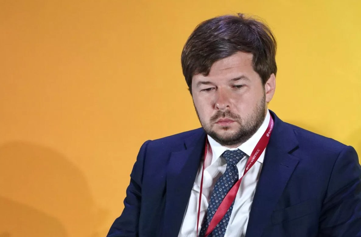 Заправка автомобиля на АЗС в России