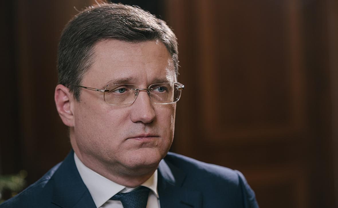 Заправка автомобиля топливом на АЗС