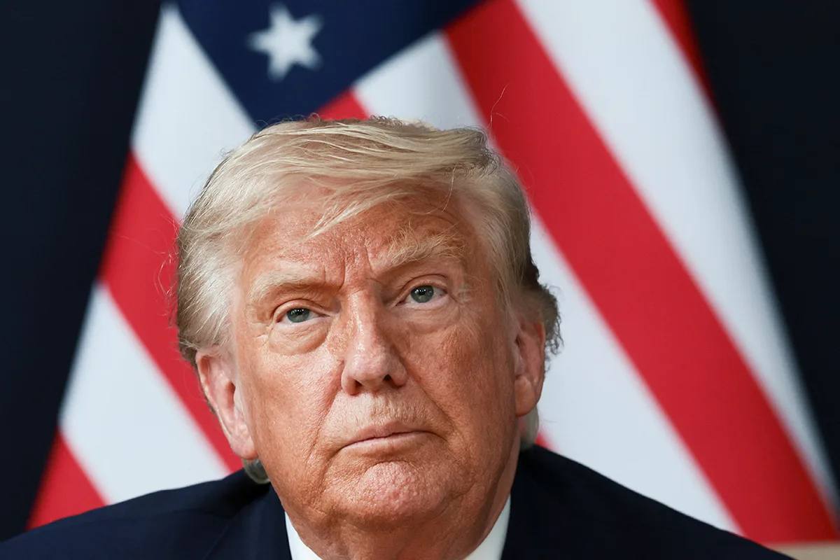 Трамп выступает с речью о боеприпасах