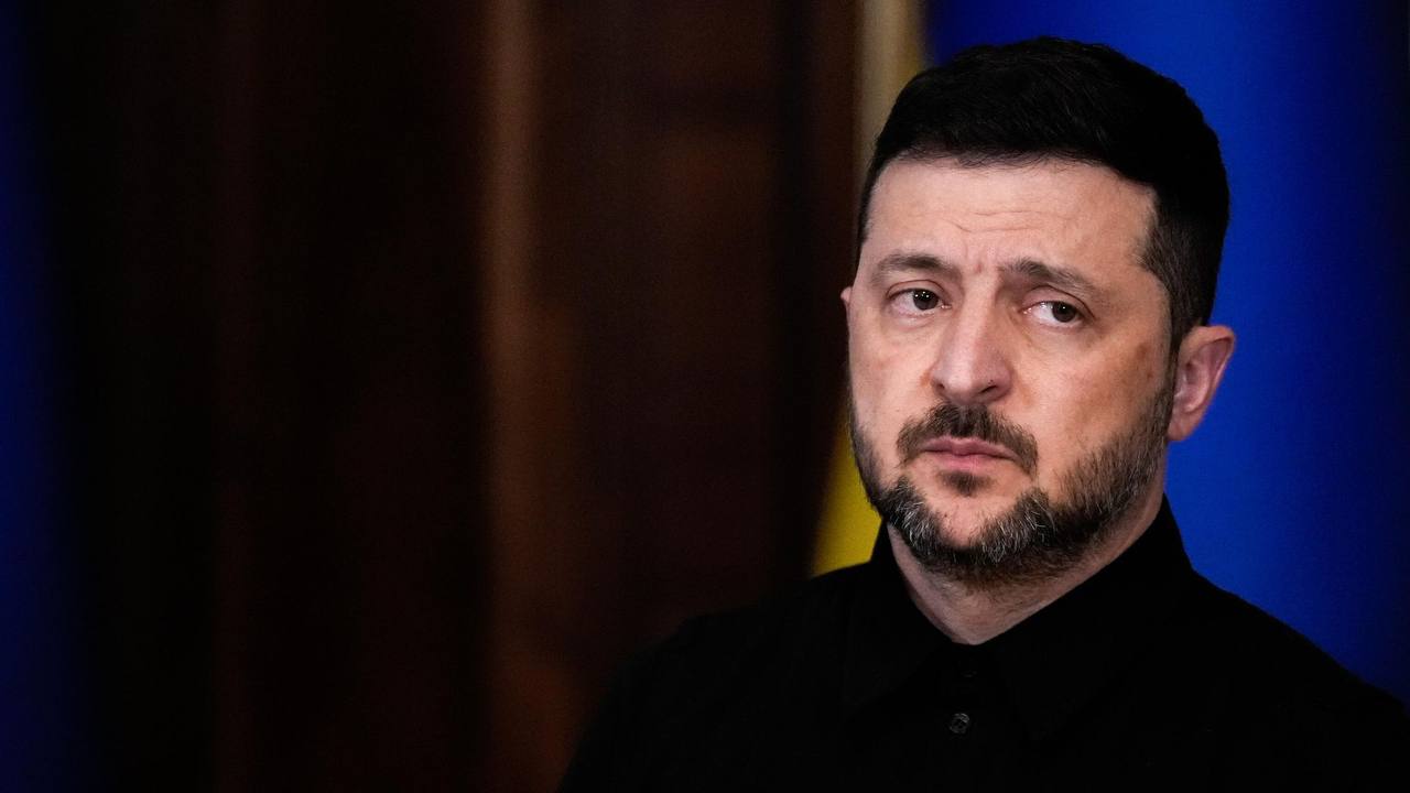 Баллистическая ракета украинского производства на стартовой площадке