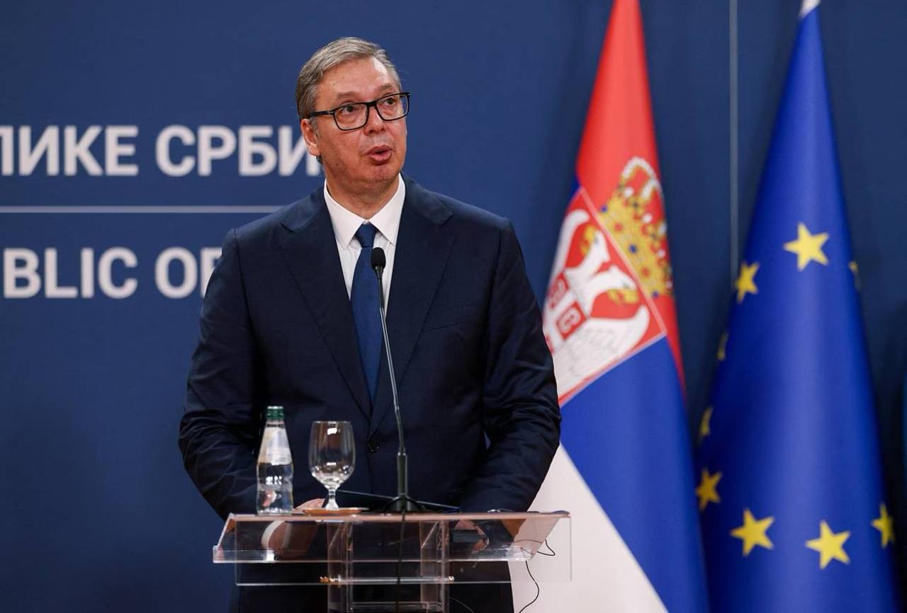 Президент Сербии Вучич предупреждает о риске войны в Европе