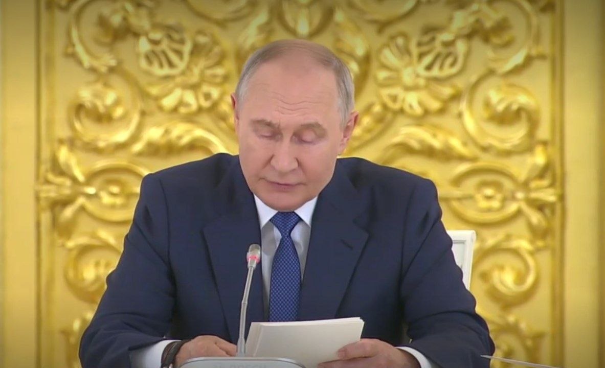 Владимир Путин на экономическом совещании в Кремле