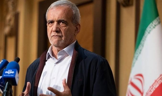 Президент Ирана Пезешкиан выступает с заявлением