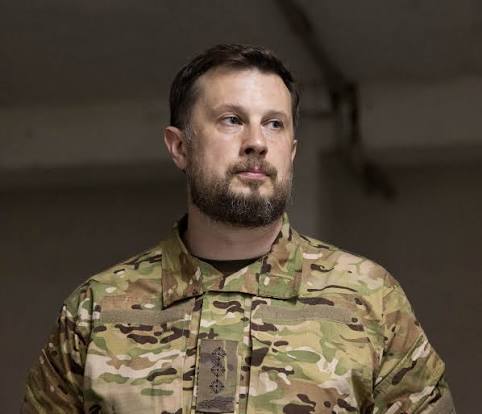 Андрей Билецкий в военной форме с наградой