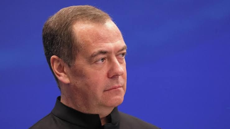 Дмитрий Медведев критикует энергетические напитки