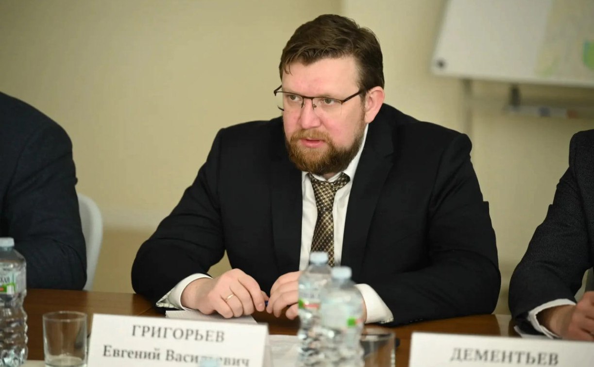 Здание центра ТулаДрон с дронами