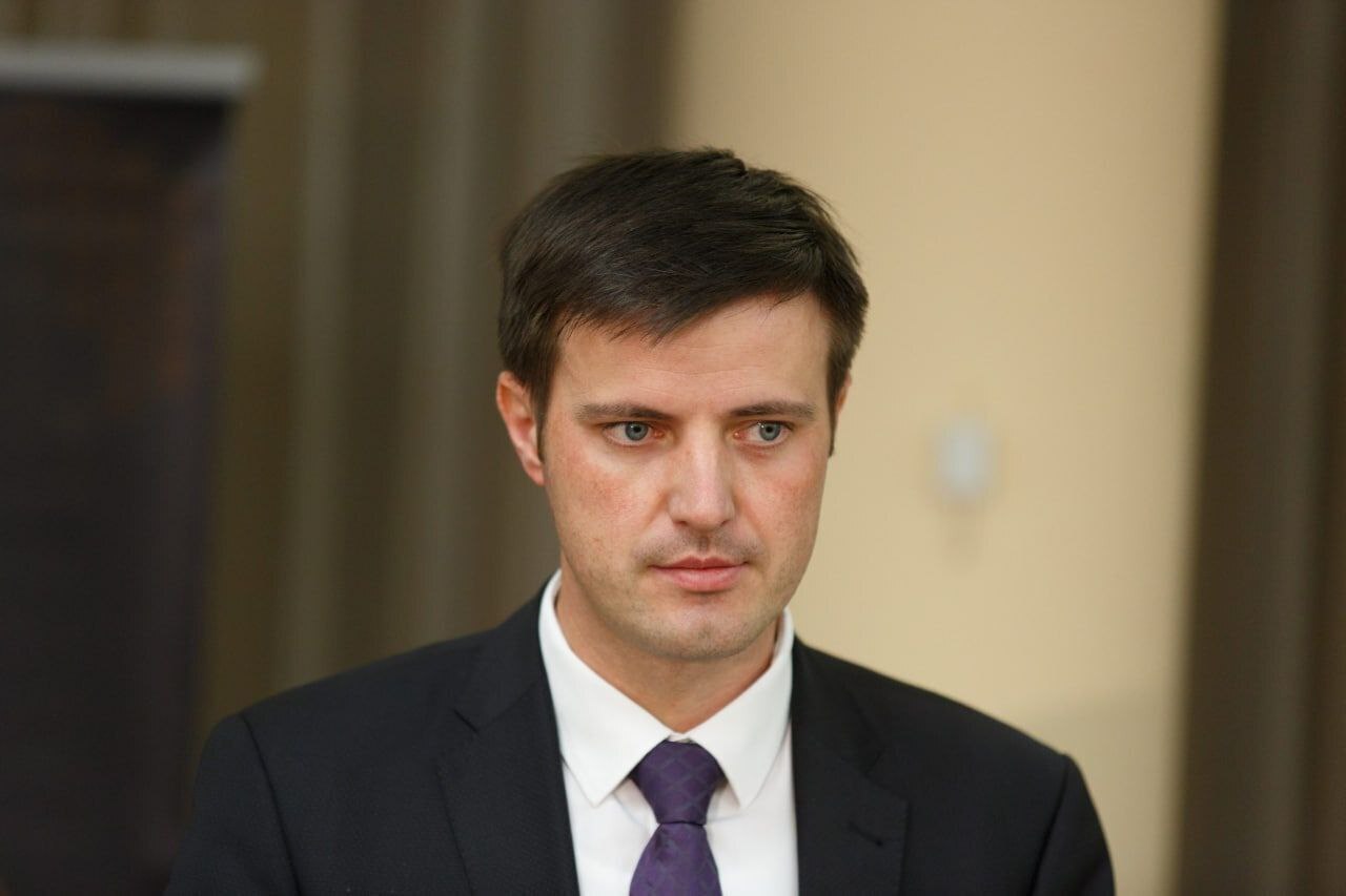 Разрушенные склады торговых сетей в Украине