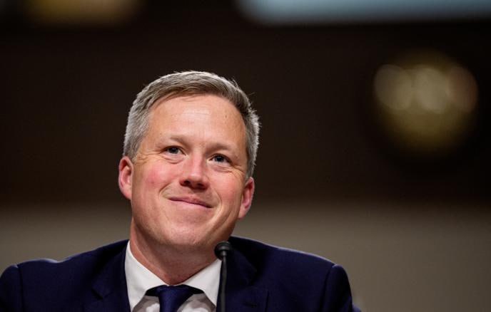 Министр сухопутных войск США уходит в отставку