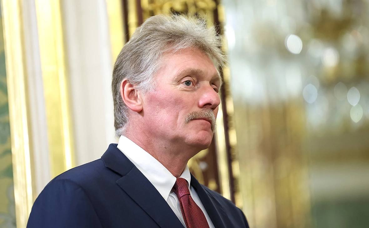 Дмитрий Песков на брифинге для журналистов
