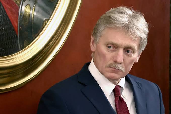 Дмитрий Песков на брифинге в Кремле