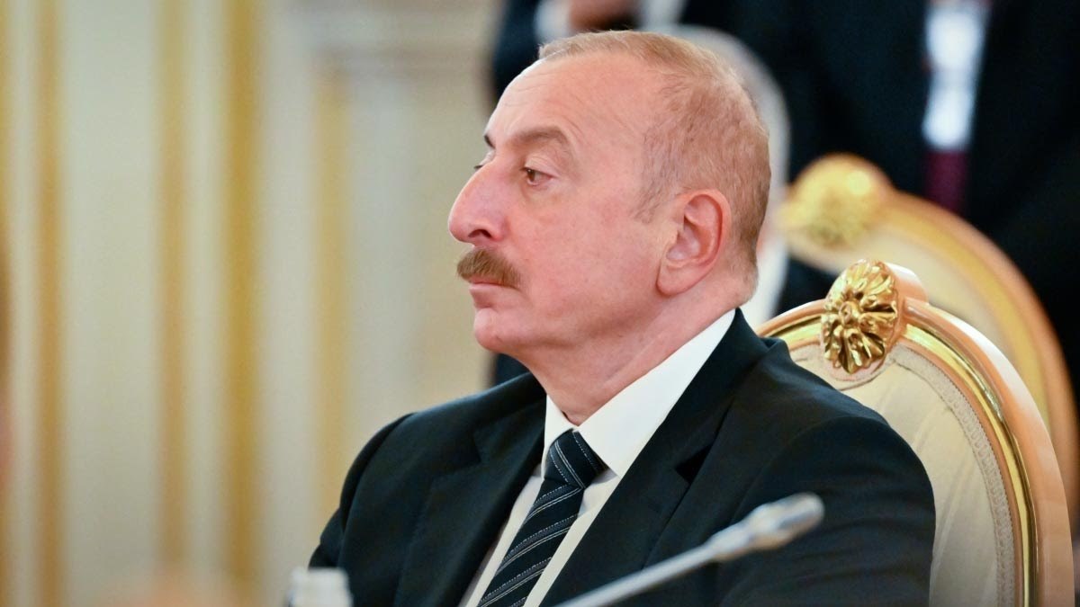 Президент Азербайджана критикует коррупцию в Европарламенте
