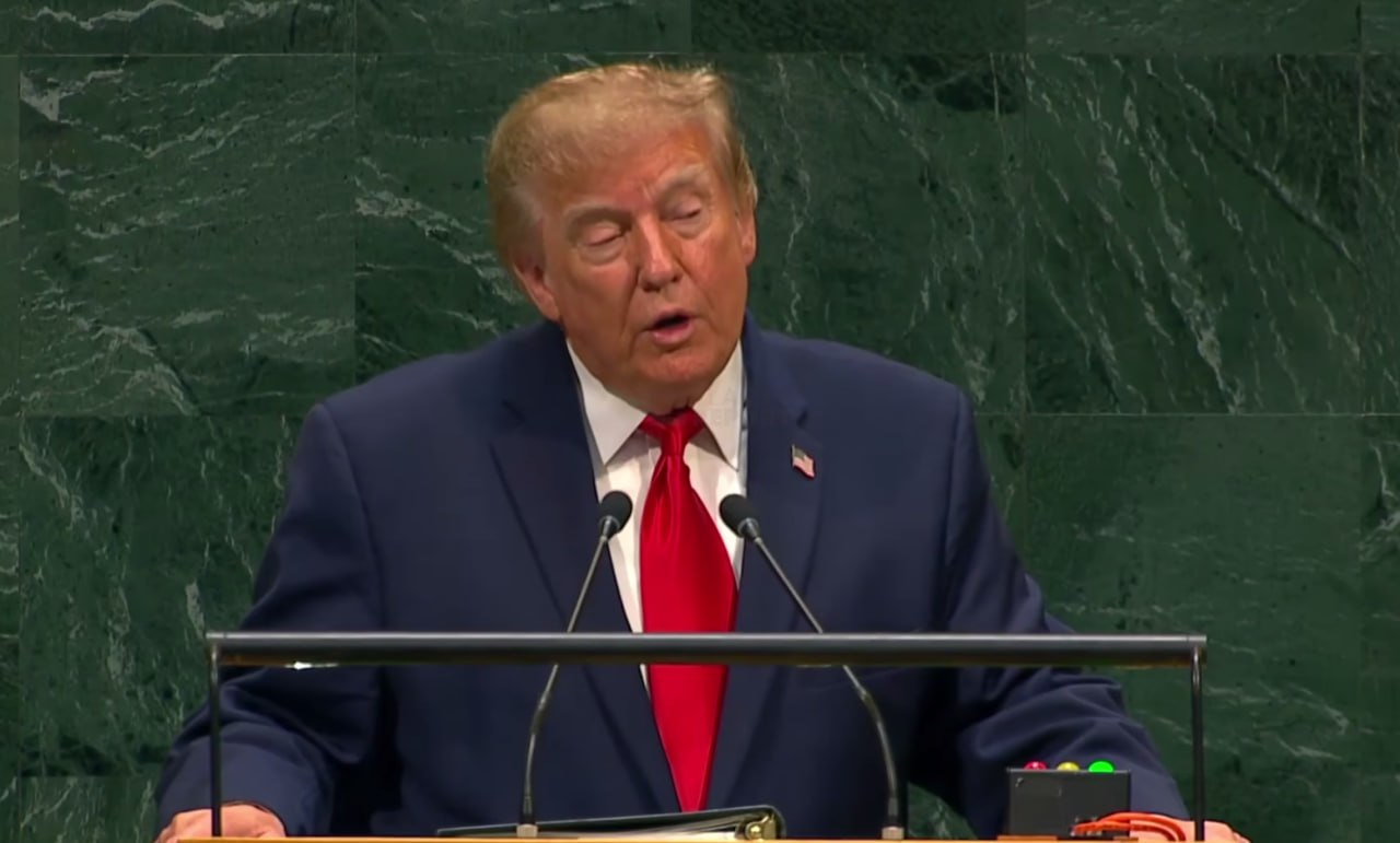 Дональд Трамп угрожает Ирану ликвидацией режима