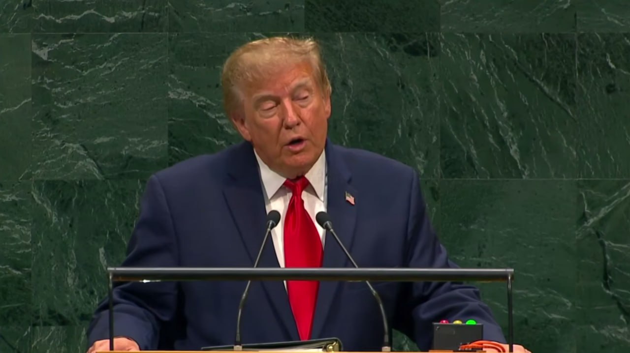 Дональд Трамп выступает с речью о внешней политике