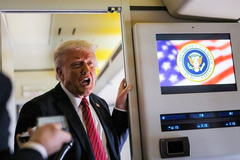 Самолет Трампа перед вылетом в Ноксвилл