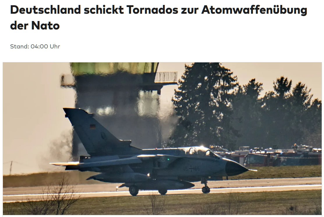 Немецкий истребитель Tornado на авиабазе перед вылетом