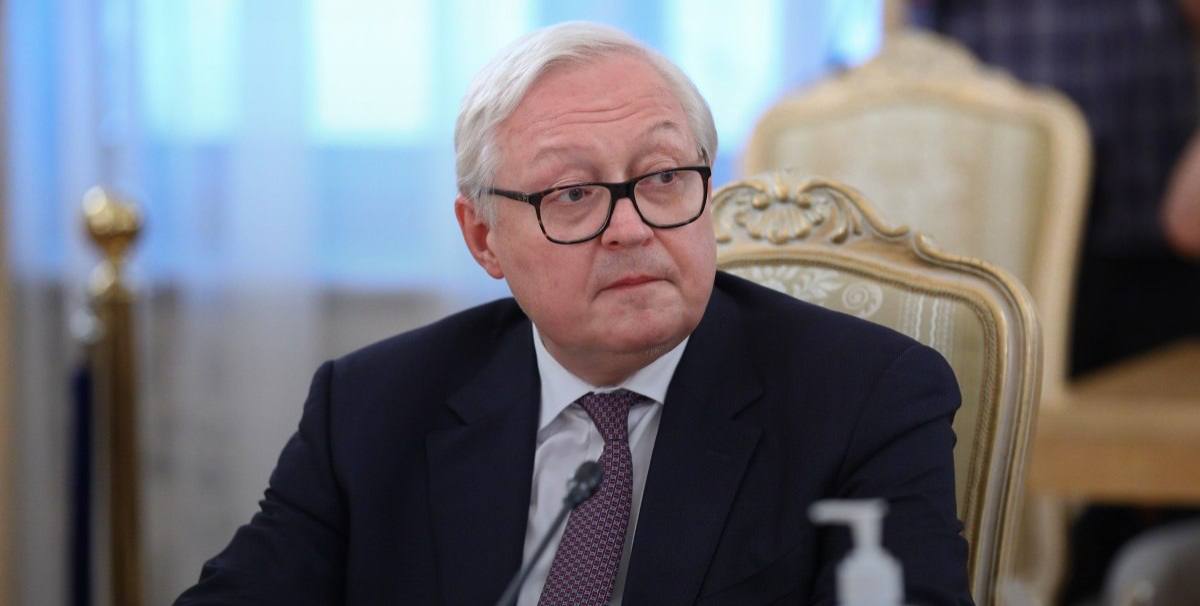 Замминистра иностранных дел России Сергей Рябков на брифинге