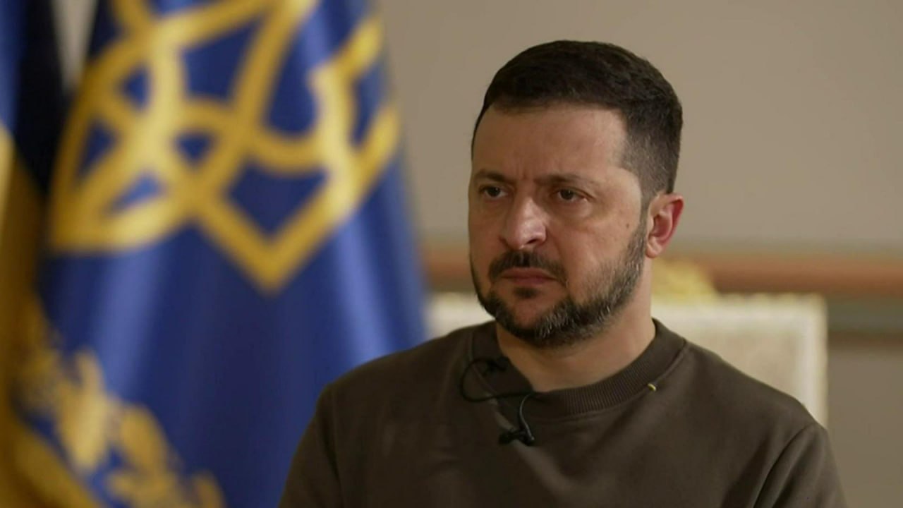 Владимир Зеленский выступает с заявлением о ракетной опасности
