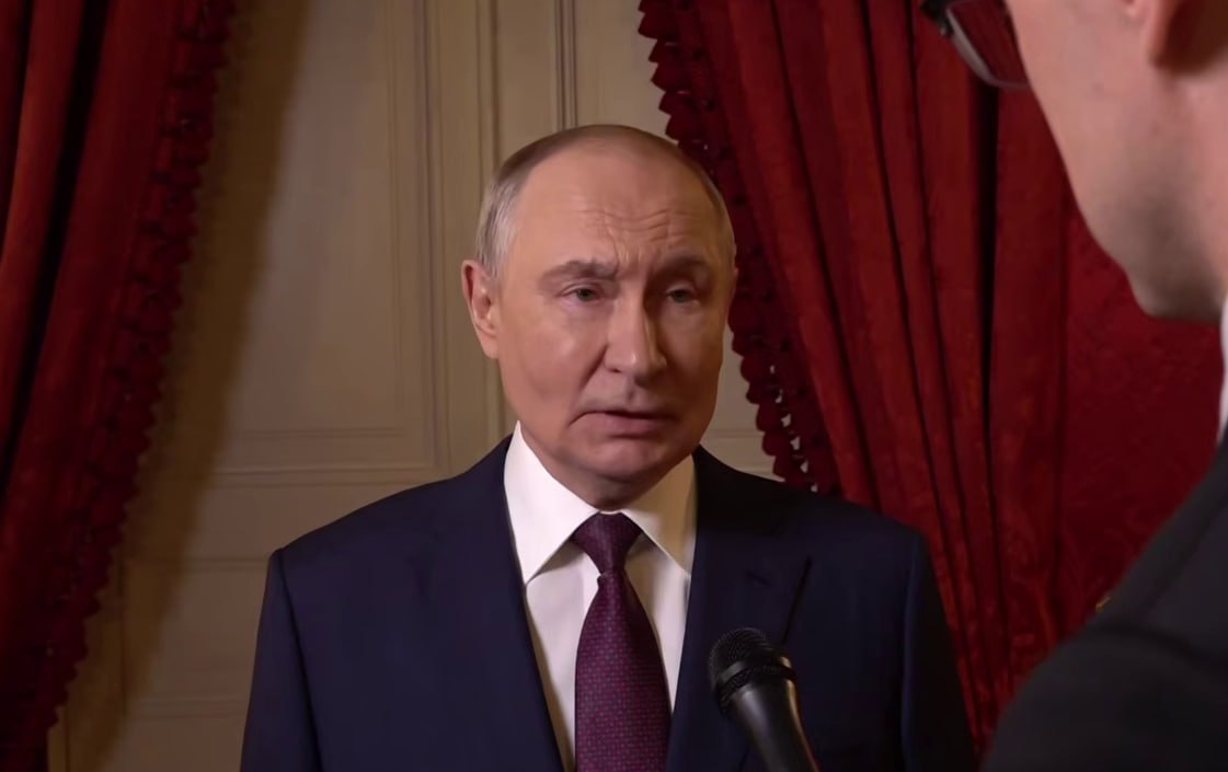 Владимир Путин выступает с заявлением о переговорах