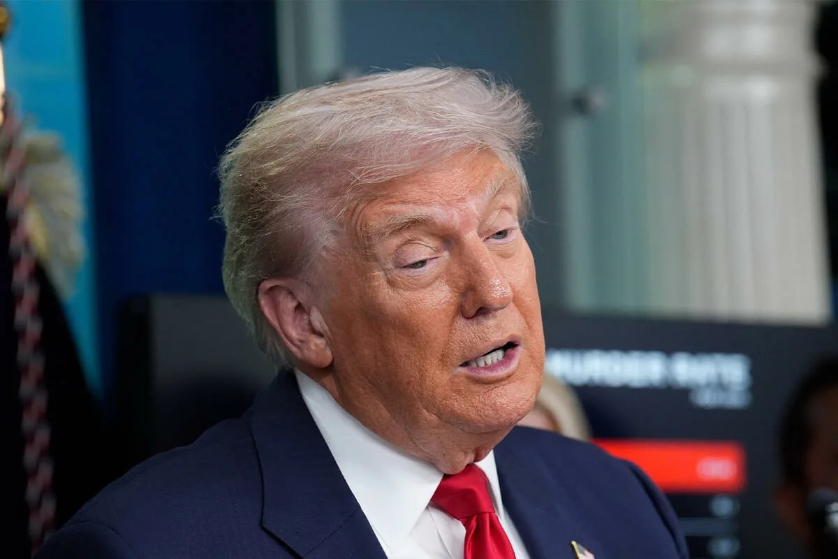 Дональд Трамп выступает с заявлением о войне с Ираном